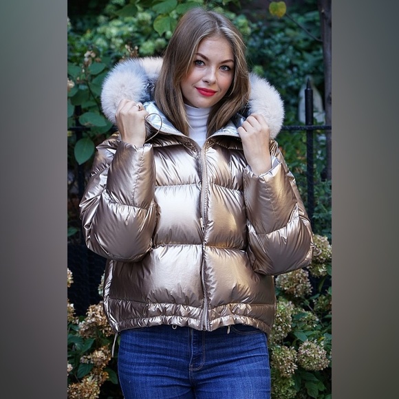 Hurry this will be gone! Gold Ski Jacket Fox Trim - Picture 1 of 4